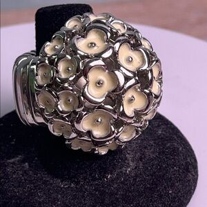 Large Cocktail Cream Floral enamel stretch Ring